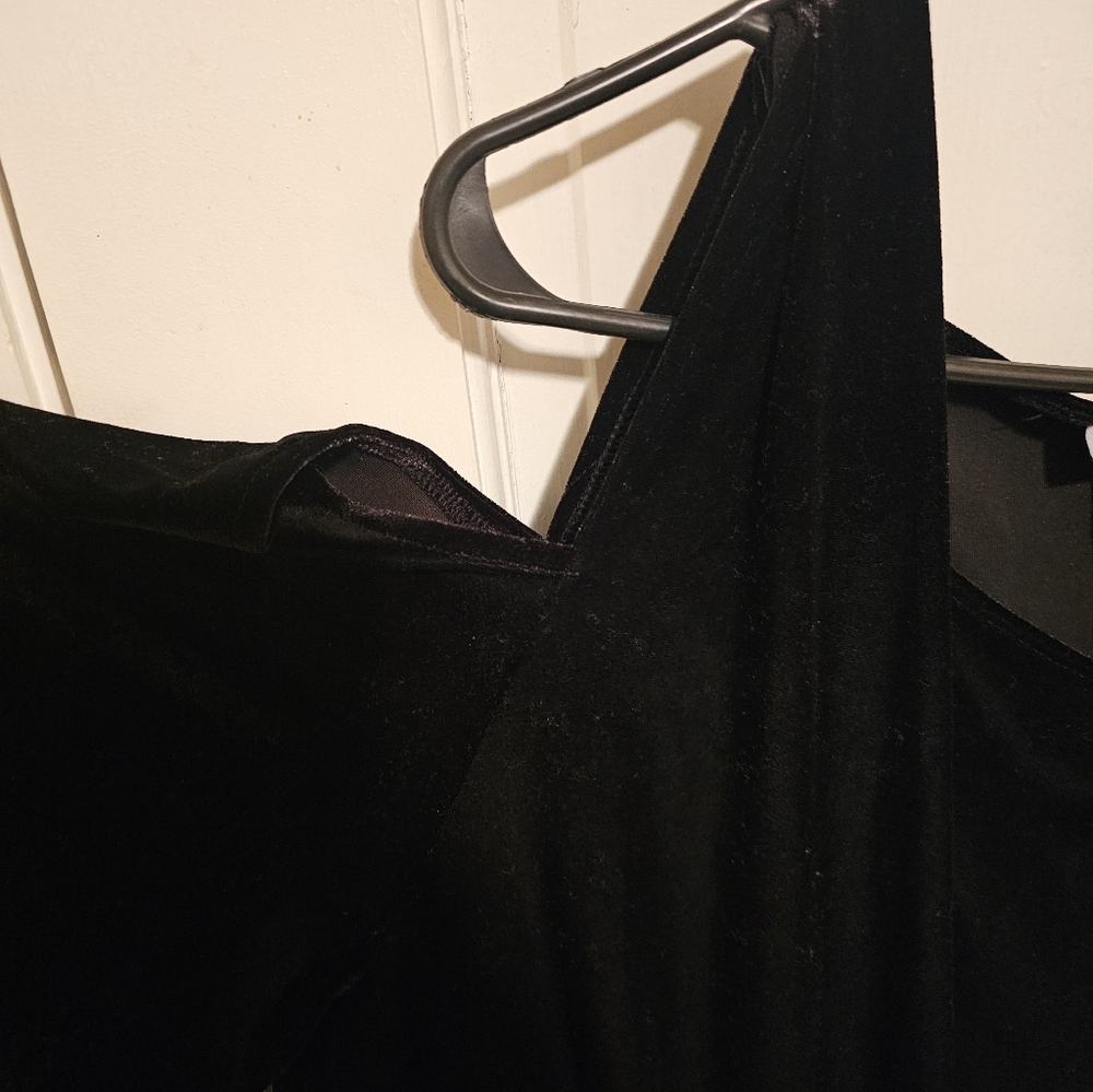 Catherines Black Cold Shoulder Velour Like Dress